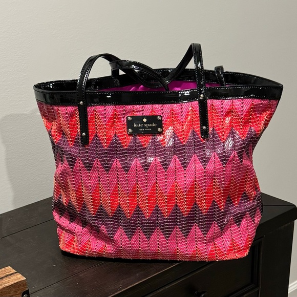 Kate Spade New York Multi-Colored Chevron Handbag - Picture 14 of 14